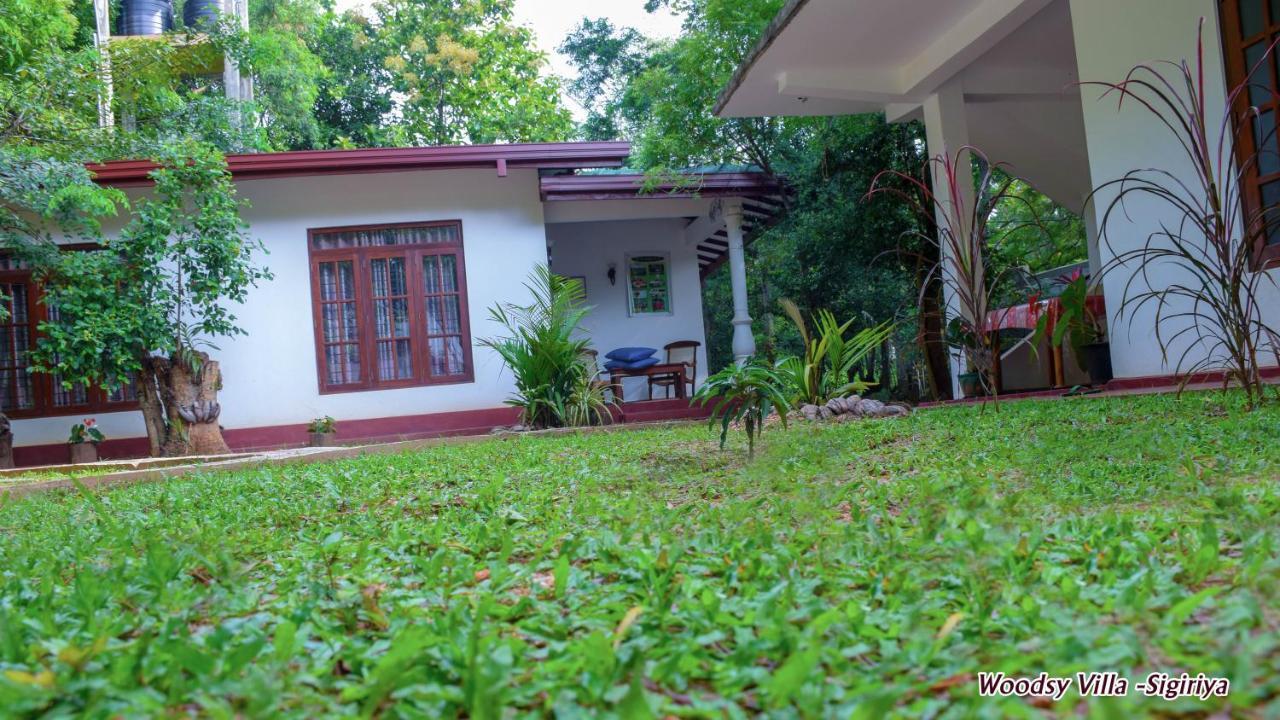 Woodsy Villa Sigirîya Extérieur photo