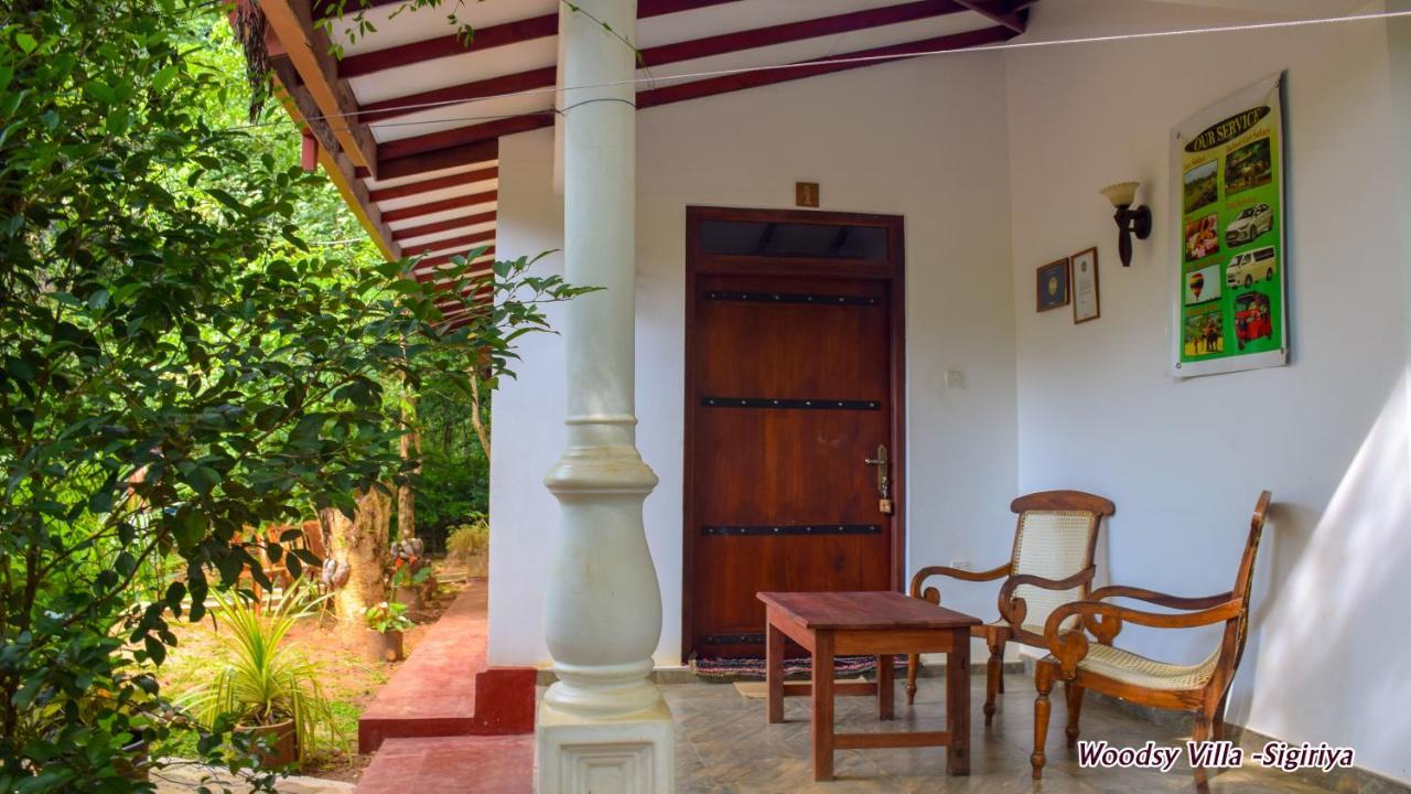 Woodsy Villa Sigirîya Extérieur photo